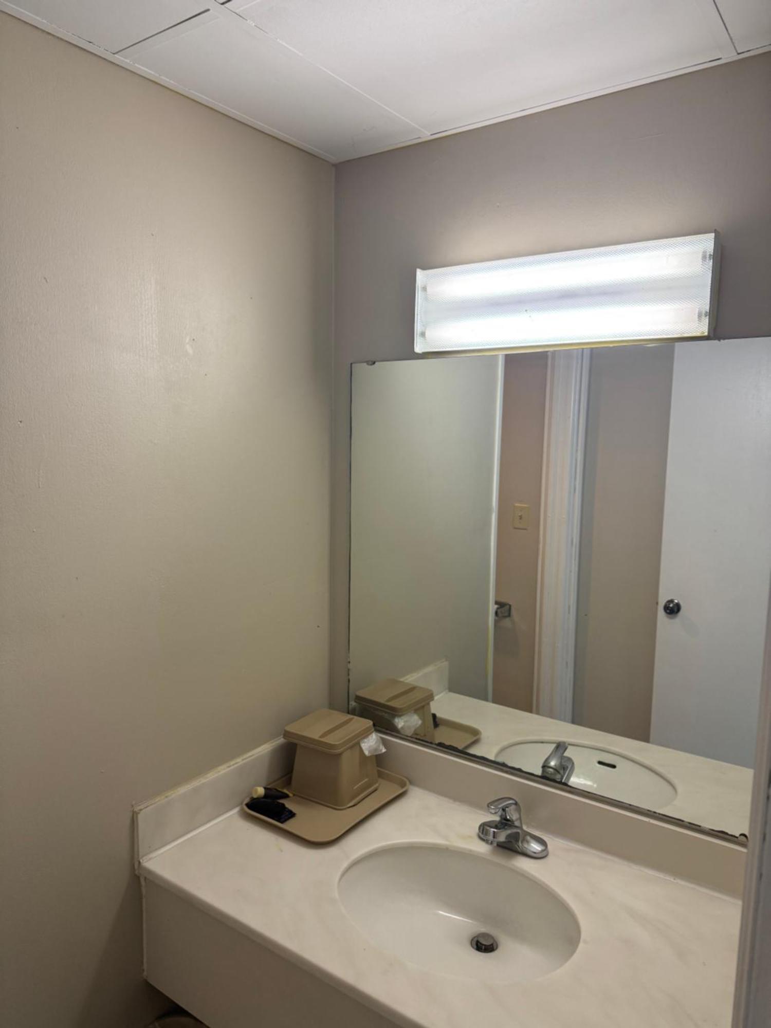 Clinton Town & Country Motel المظهر الخارجي الصورة