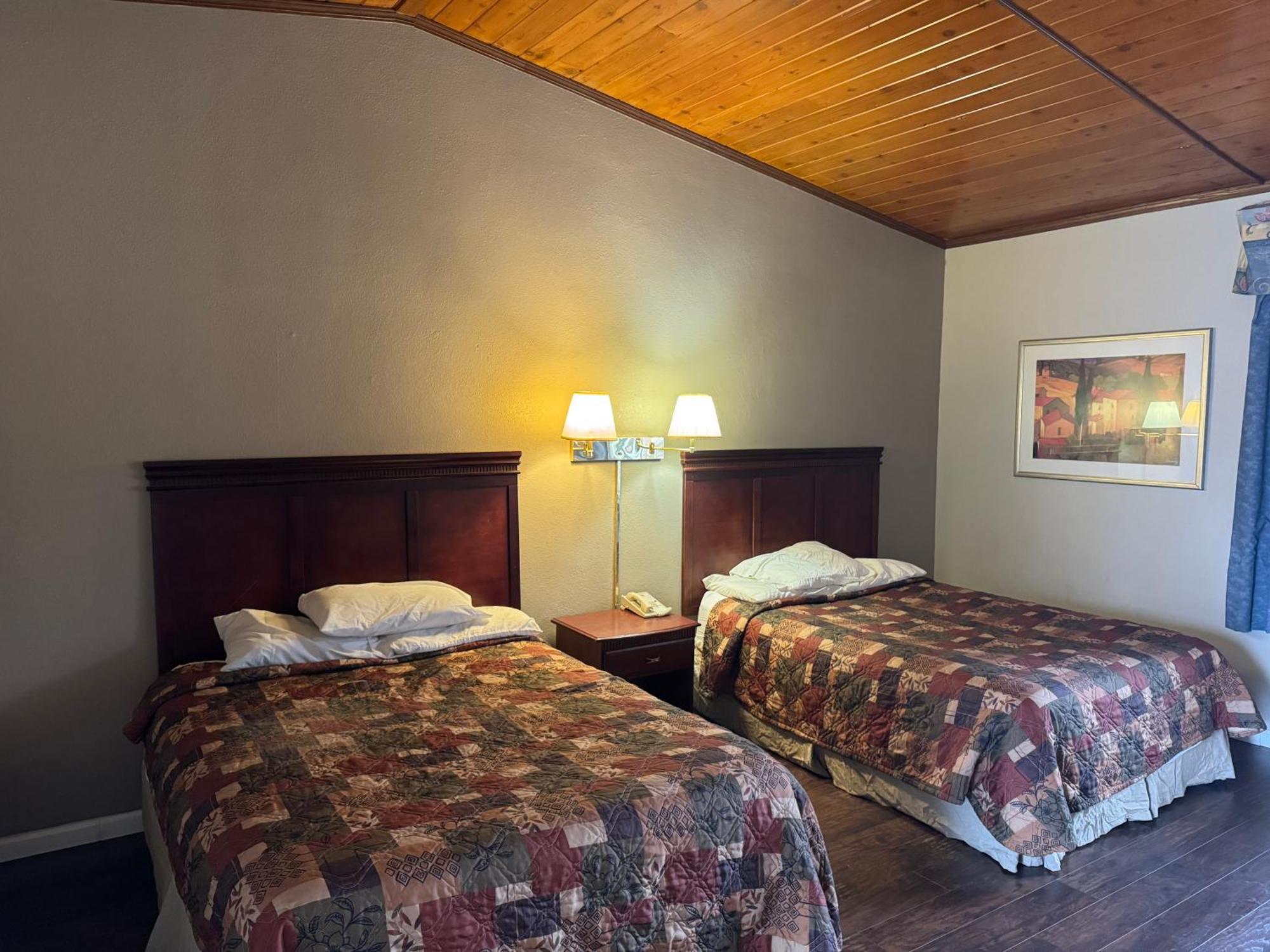 Clinton Town & Country Motel المظهر الخارجي الصورة